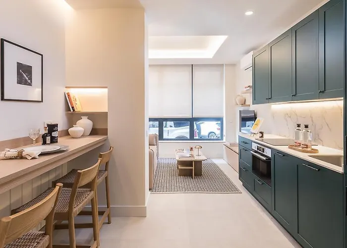 Homeclub Elegante Y Acogedor Piso En Bernabéu I